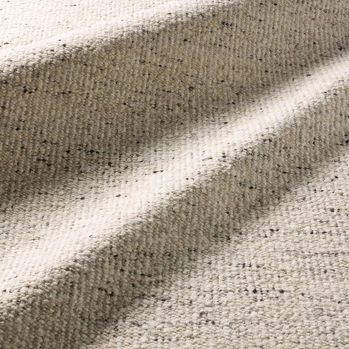 Leona handwoven Rug - LEO15